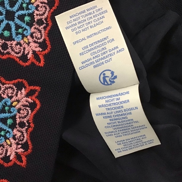 Boden dark navy blue embroidered skirt - Picture 9 of 10